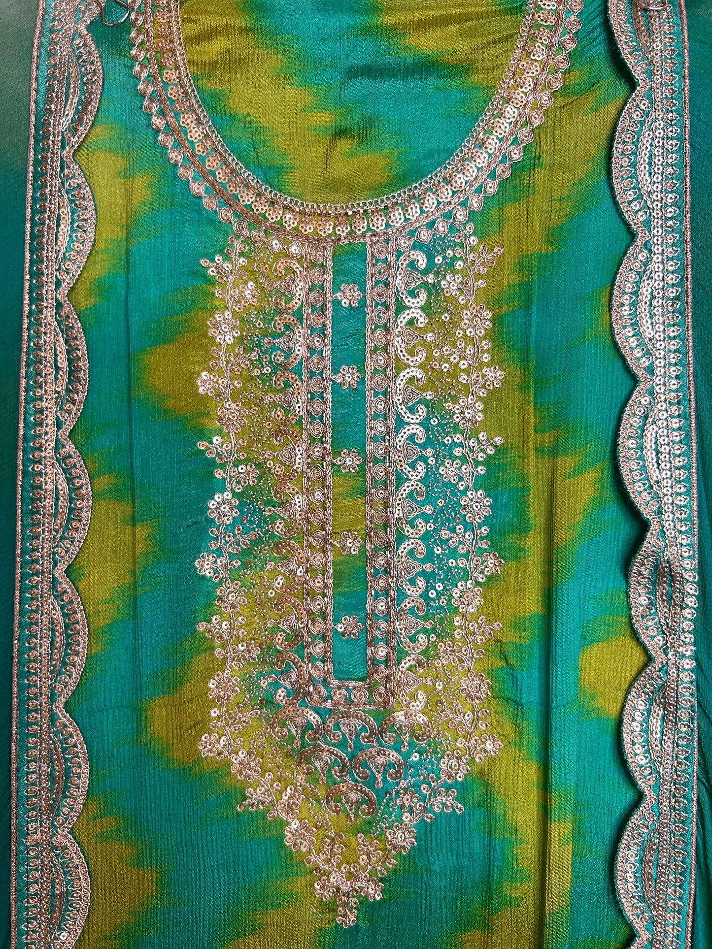 Ruhaniyaa Chinon Suit (Green)