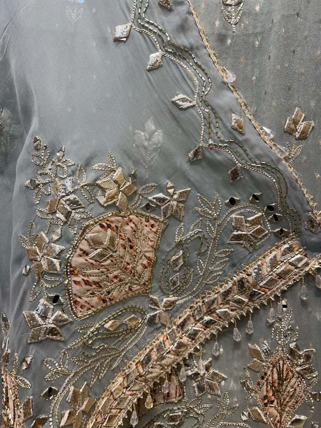 Zarmina Gota Dana Élan Suit (Powder Blue)