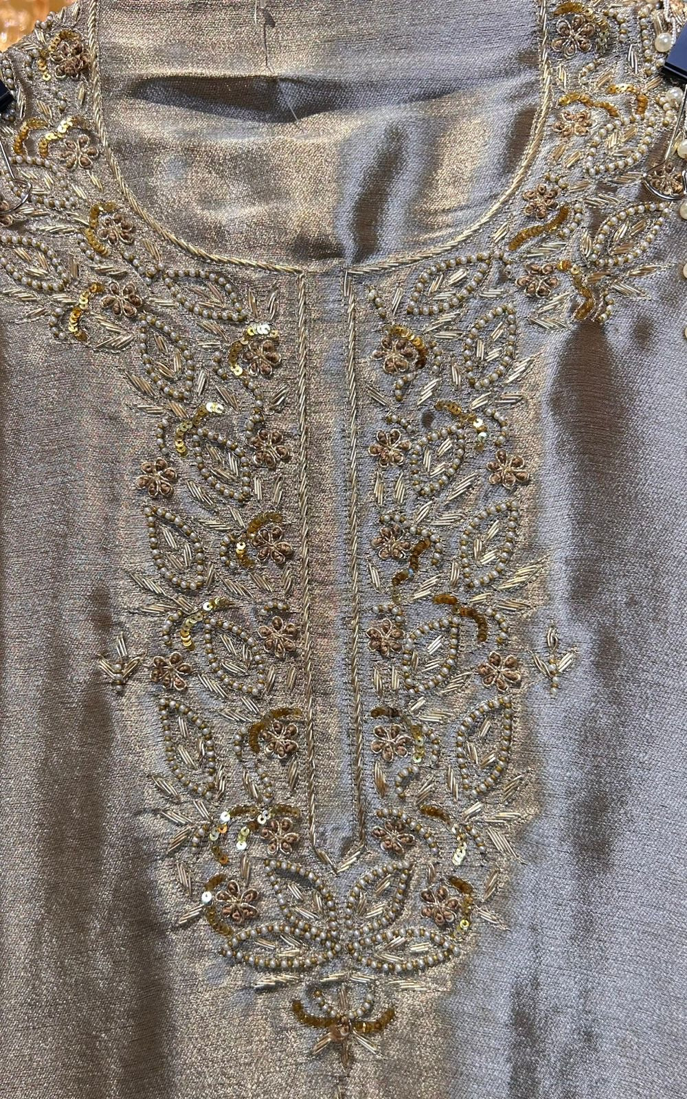 Aabroo-e-Zar (Beige)