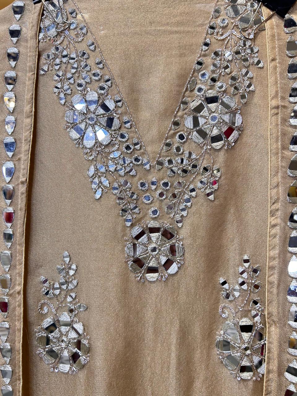 Arz-e-Zehan (Beige)