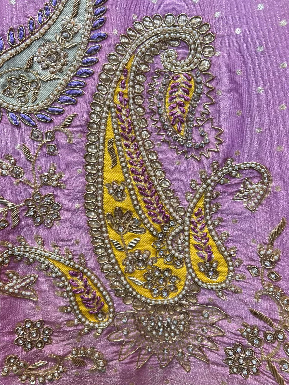 Zarqa-e-Husn (Pink)