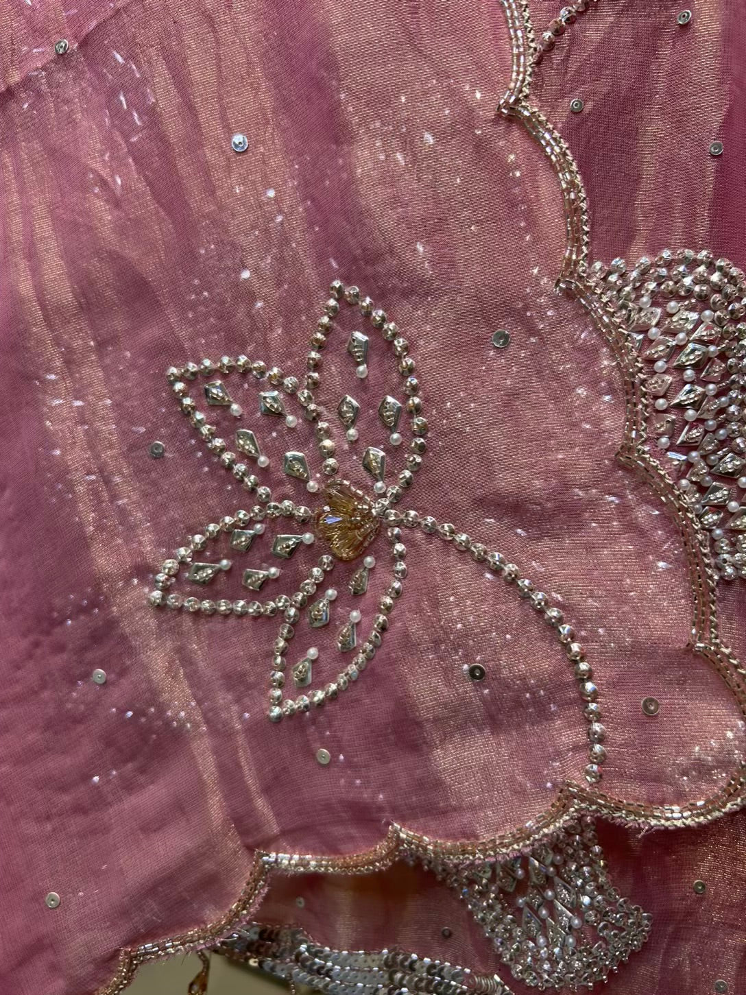 Layaan Organza Suit (Pink)