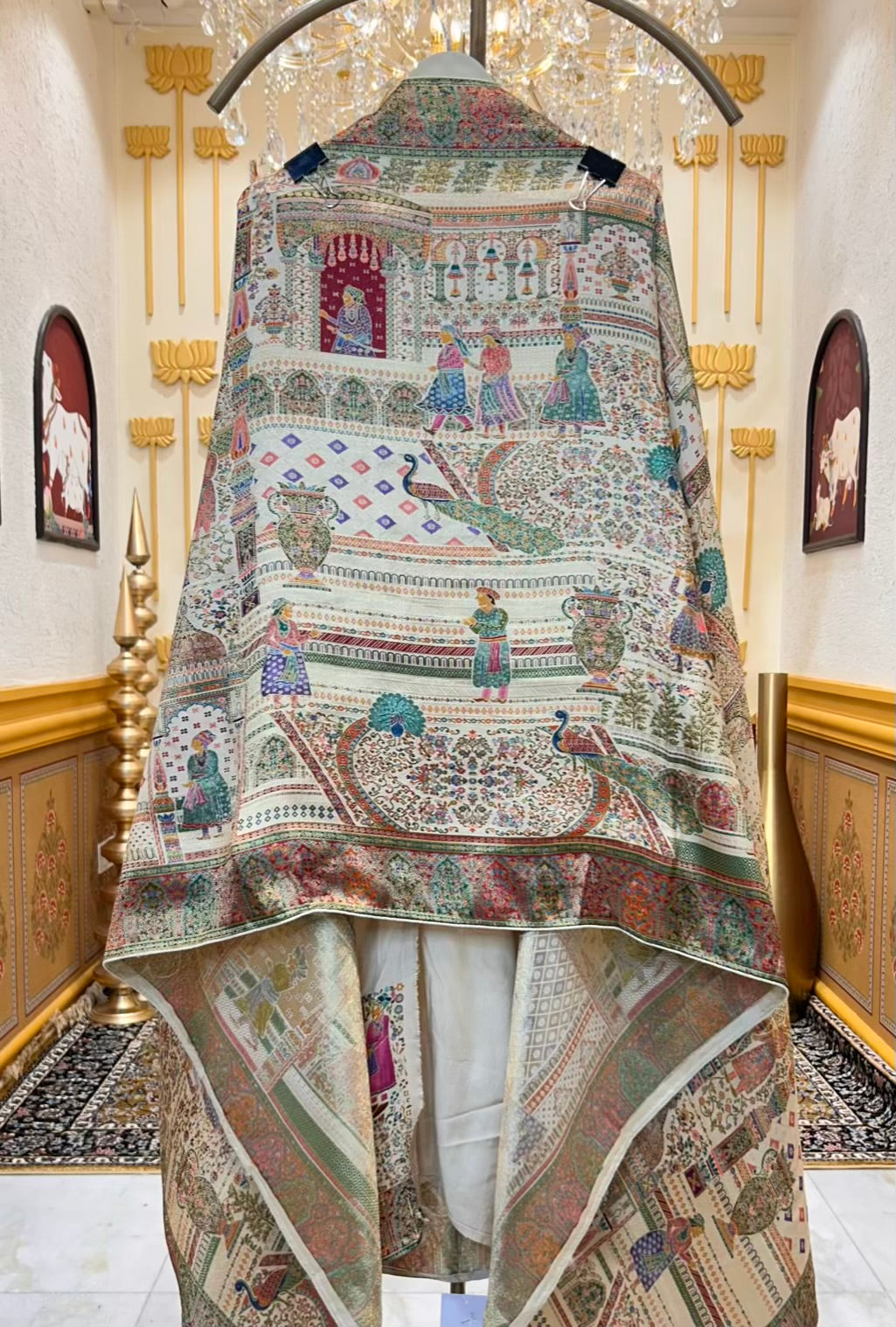 Sarnooré Woven Taj Suit (Ivory)