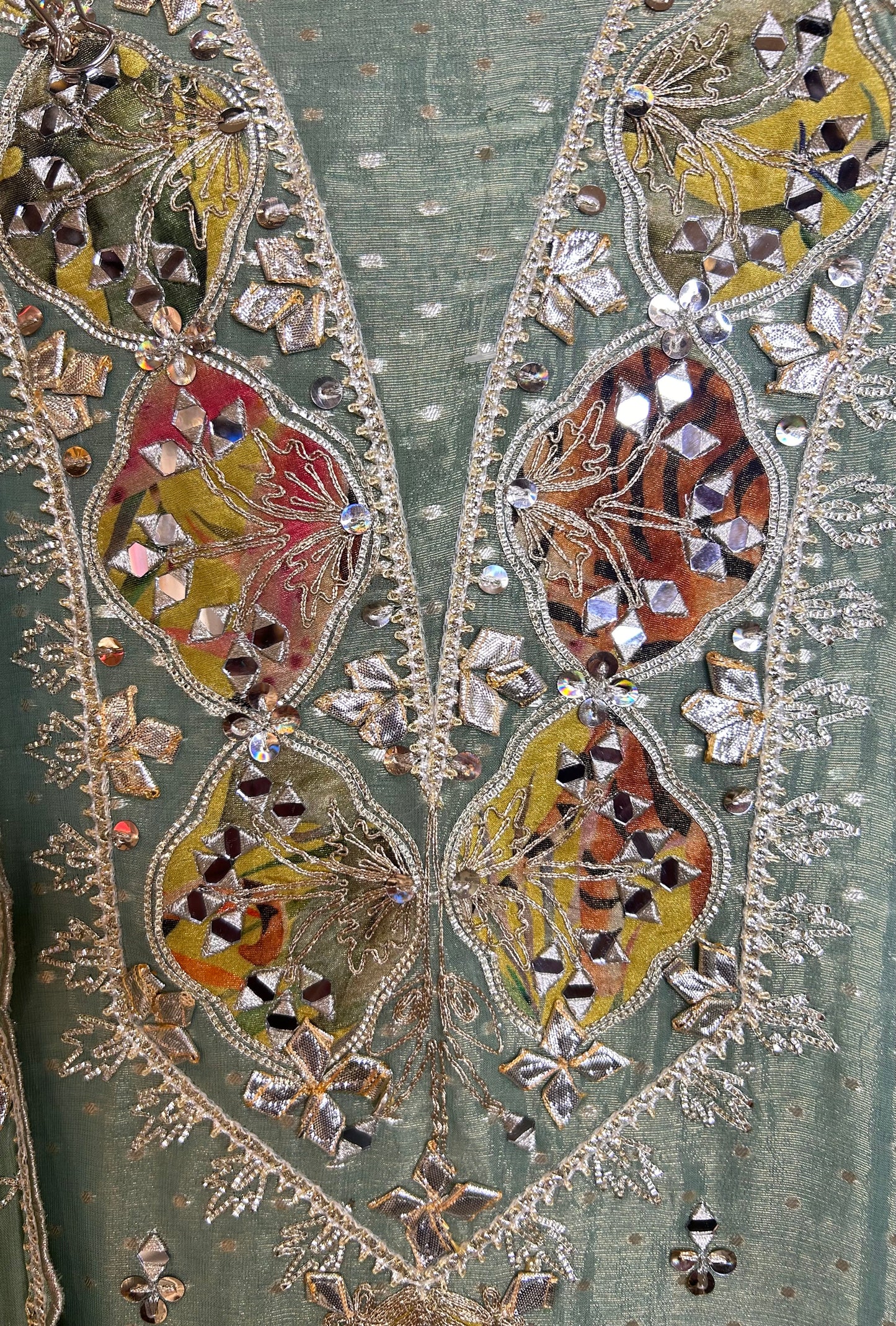 Parizaad Organza Suit (Green)