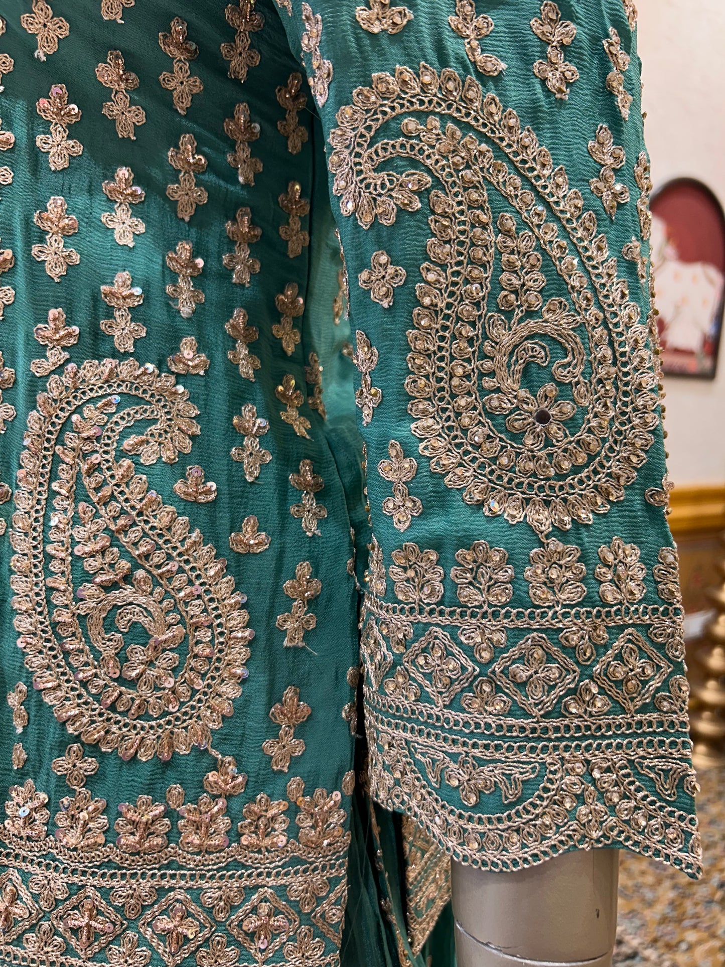 Inara Zari Lehenga