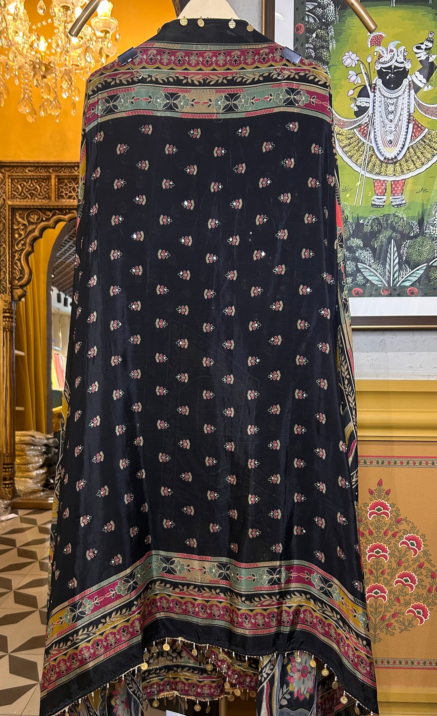 Noor-e-Tasveer (Black)