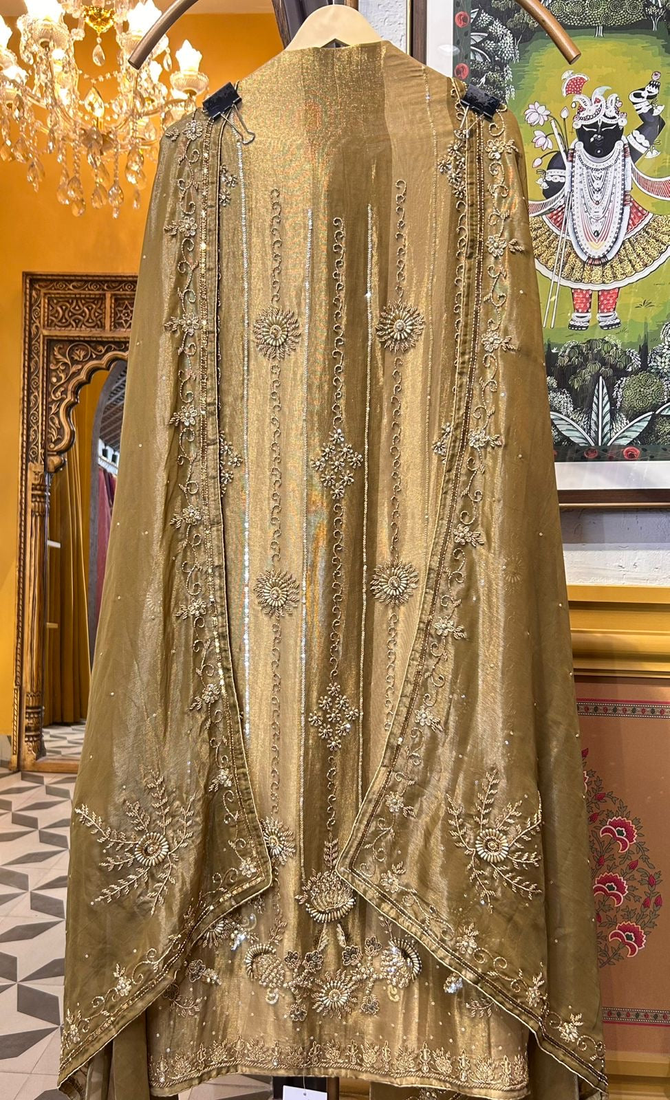 Chaandbaliyaa Organza Suit (Beige)