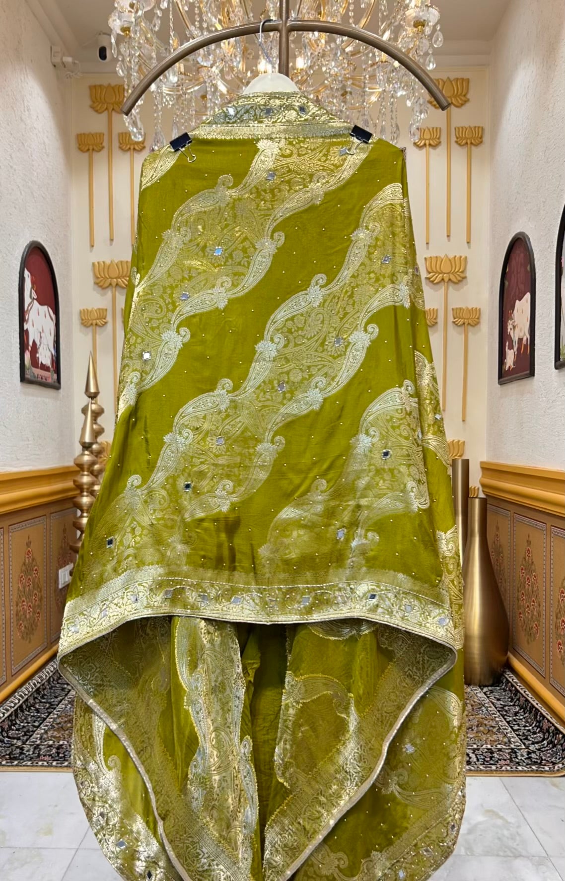 Zayraani Moti Aaina Suit (Green)