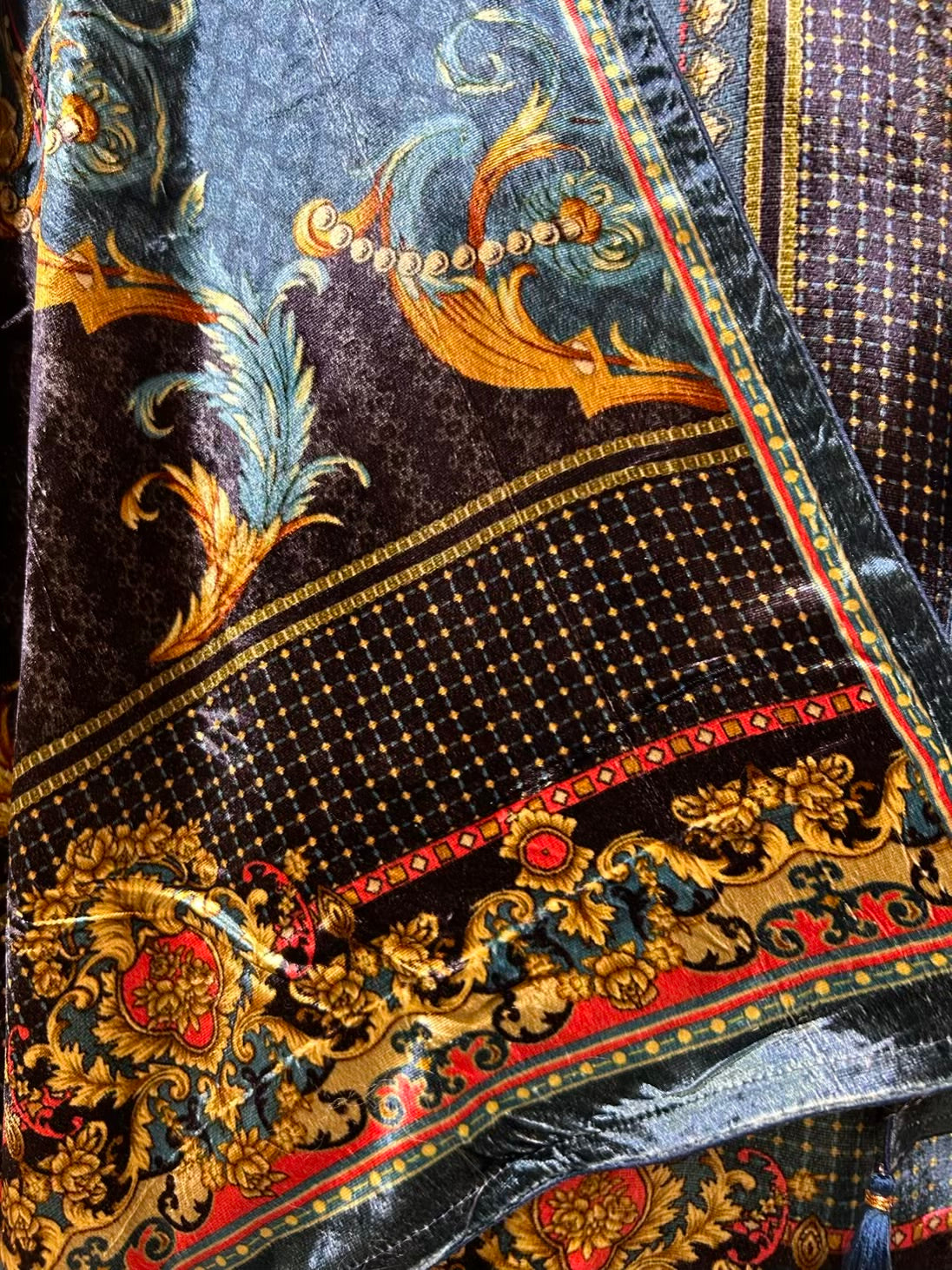 Zaylira Velvet Suit (Navy Blue)