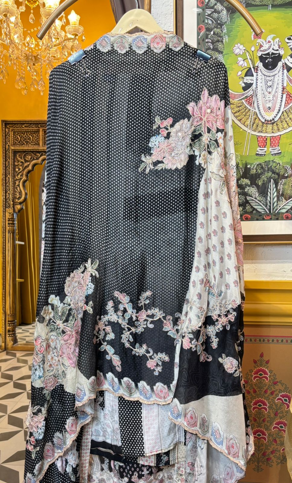 Afsara Crêpe Suit (Black)