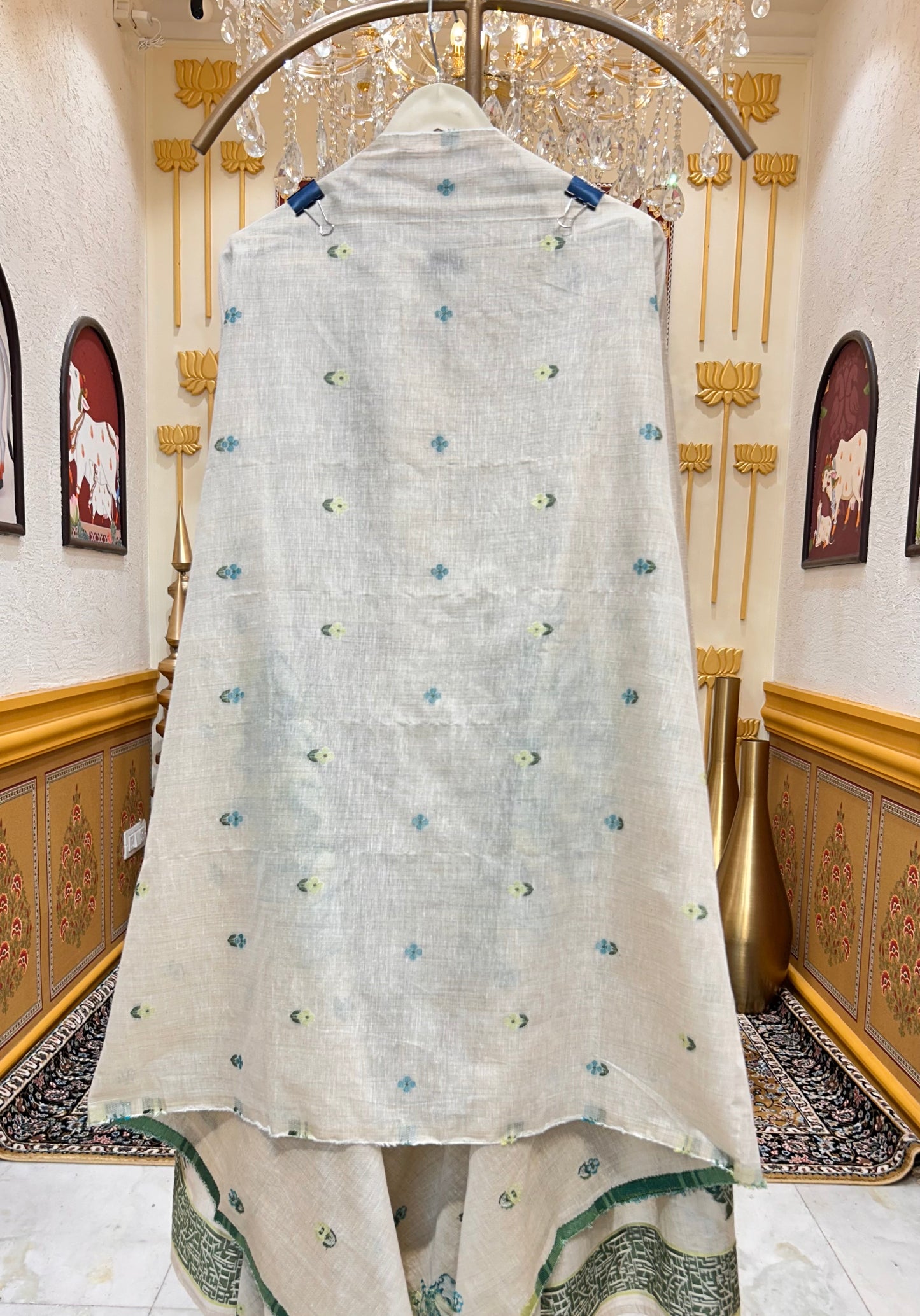 Iraaya Jamdani Noor Suit (Green)