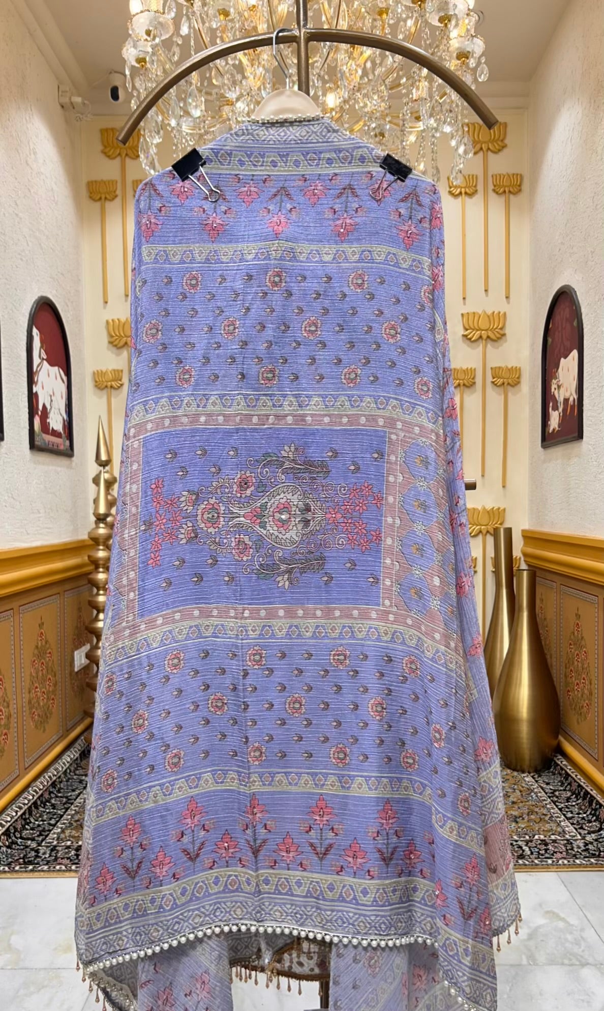 Afsheen Crush Riwayat Suit