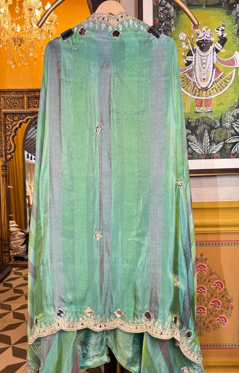 Noor-e-Aaina (Green)