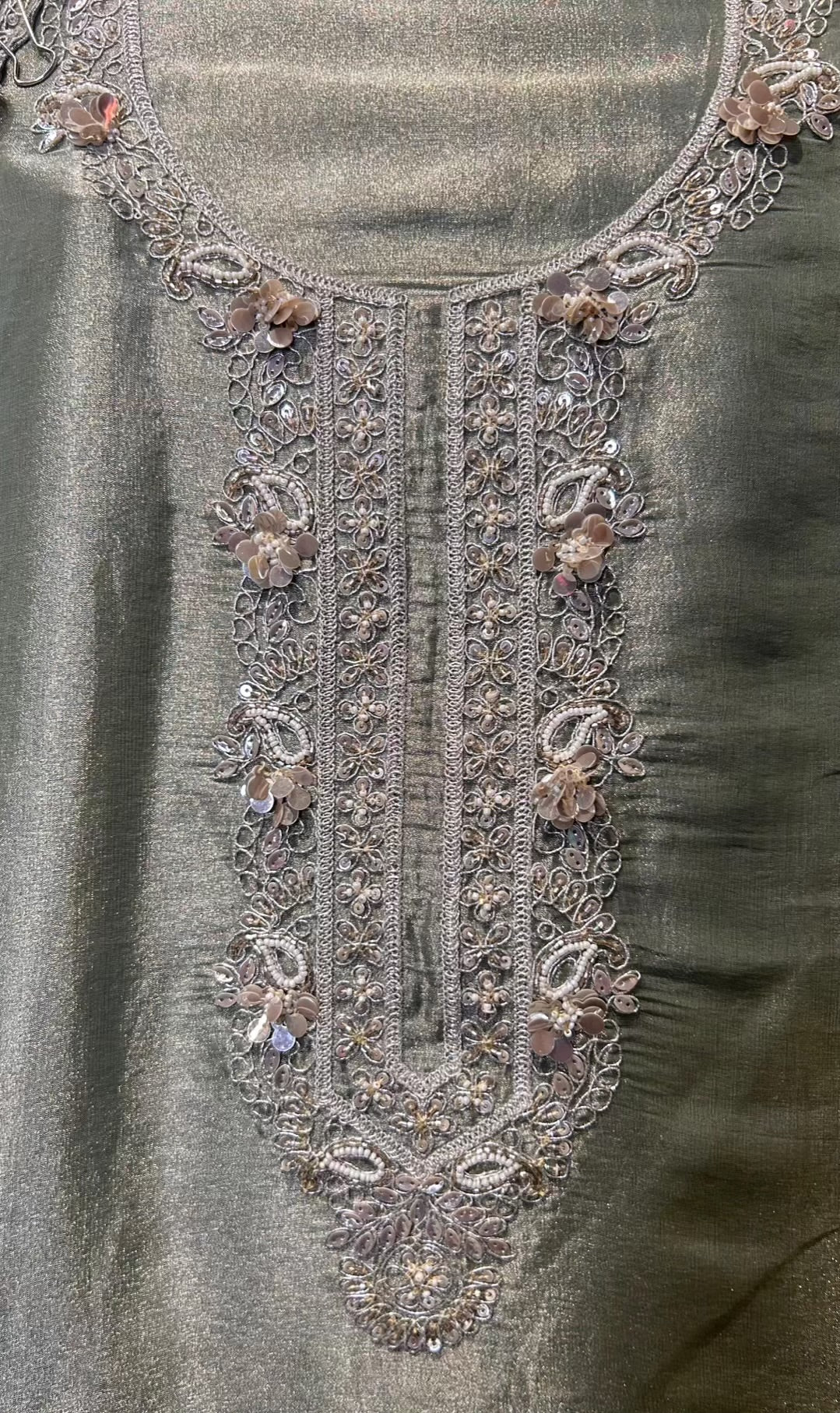 Afsheen Organza Suit (Pista Green)