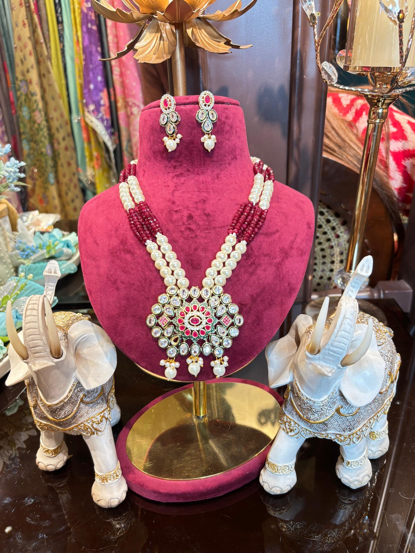 Nooré-Navratna Set (Maroon)