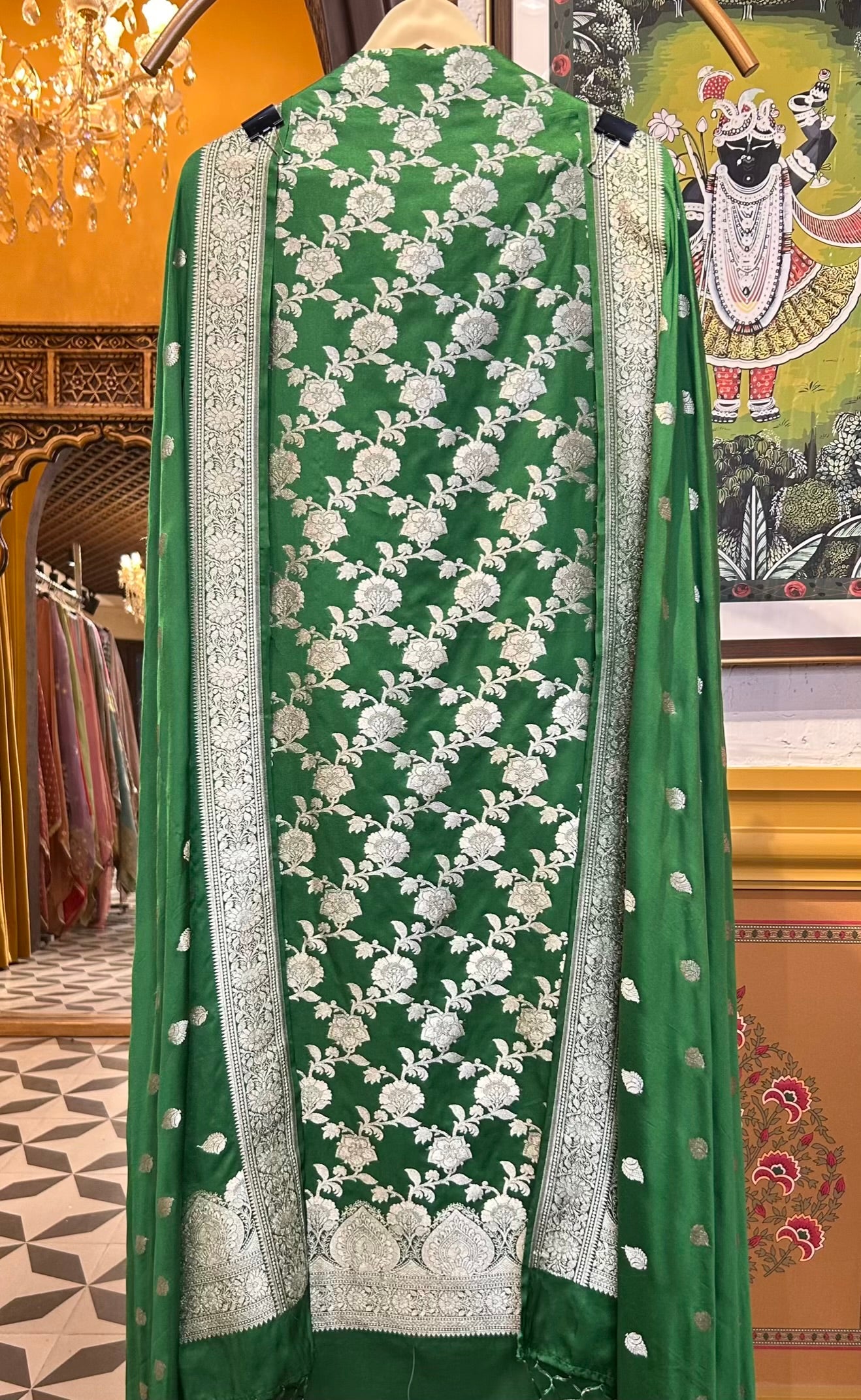 Zarposh Banarasi Suit (Green)