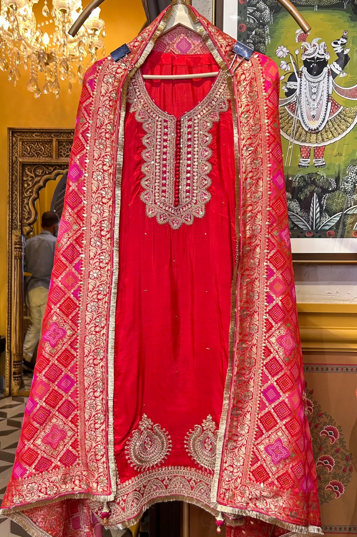 Naaz-e-Shaahi (Red)