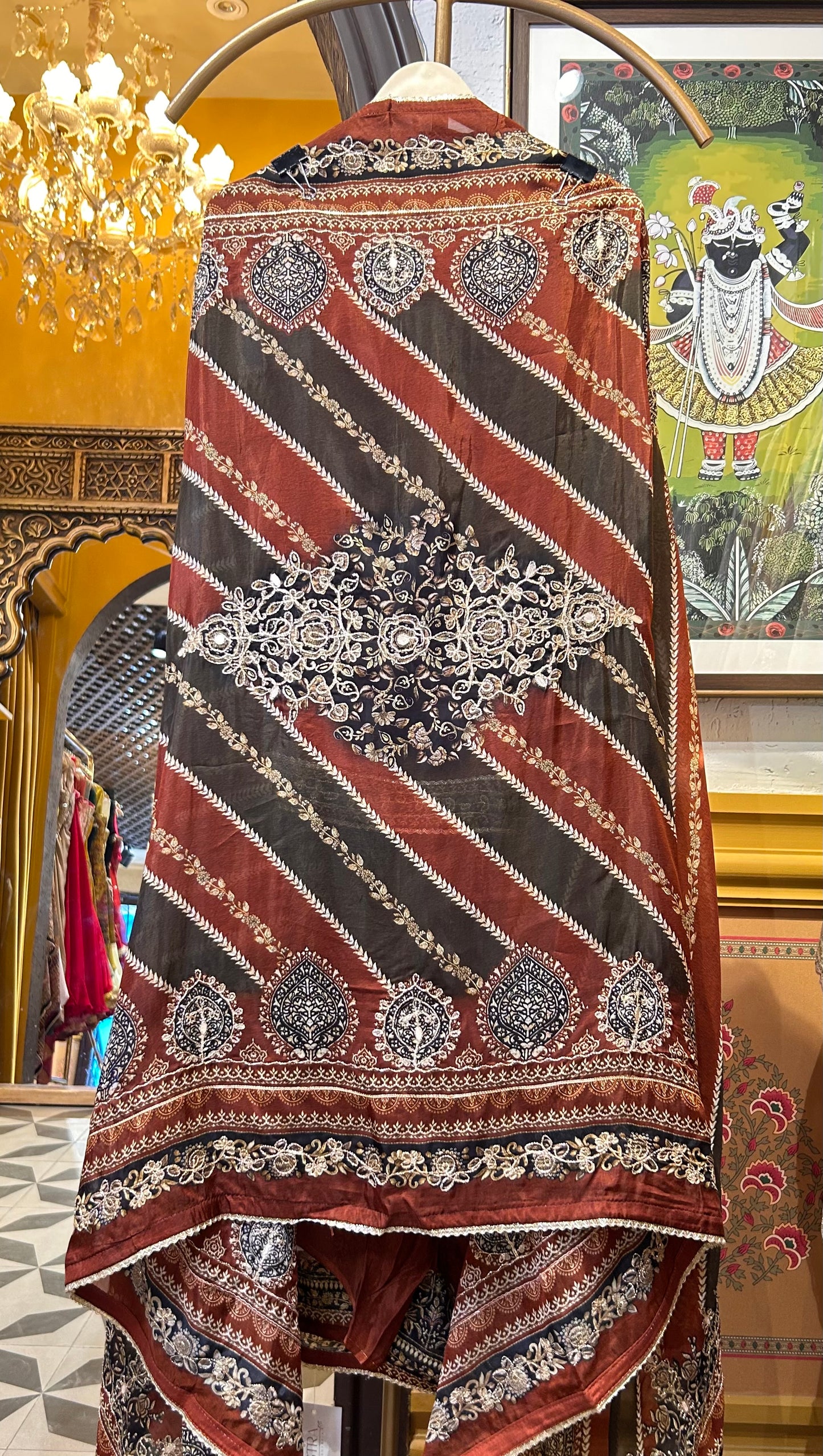 Aurisse Royale Crêpe Suit