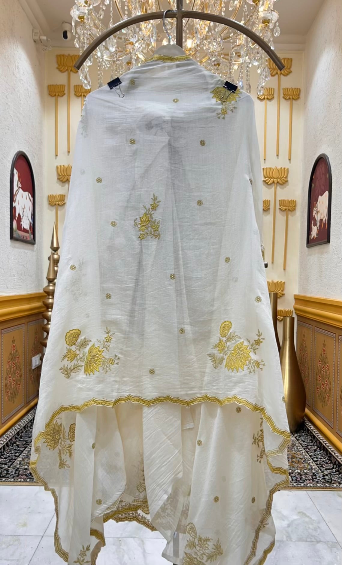 Ishana Mul Veil Suit (Mustard)