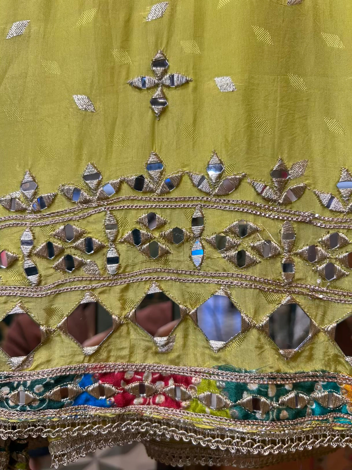 Chamak-e-Rang (Lemon Green)
