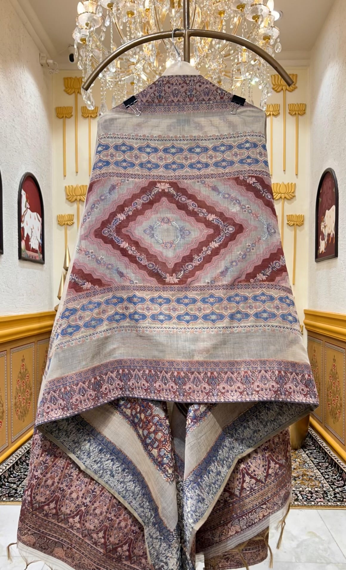 Sahiba Jamdhani Weave Suit (Maroon)