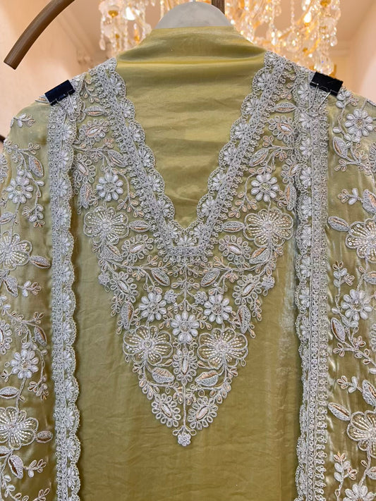 Tisvaira Dori Gleam Suit (Golden)