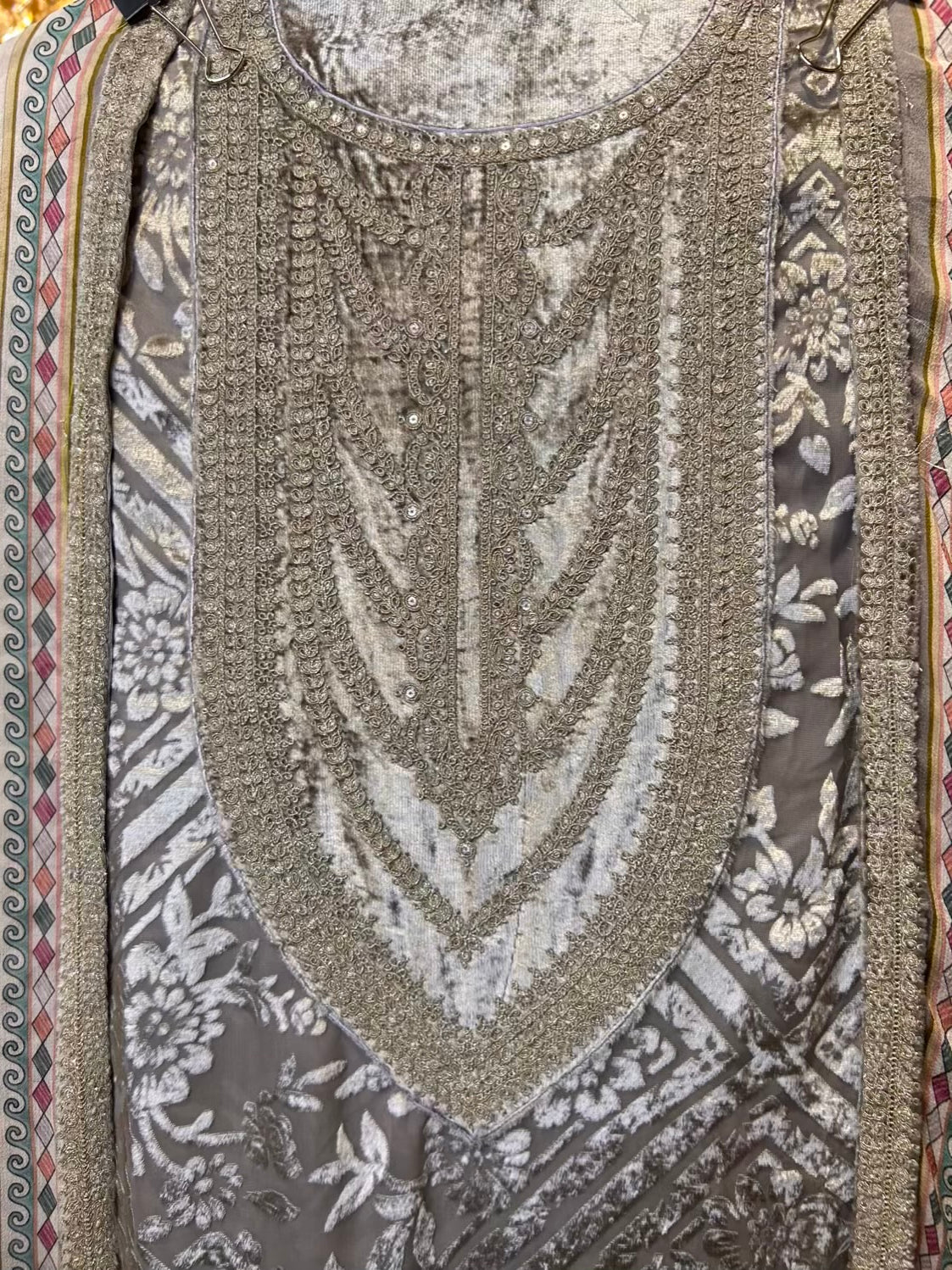 Zaroon Velvet Suit (Silver Grey)