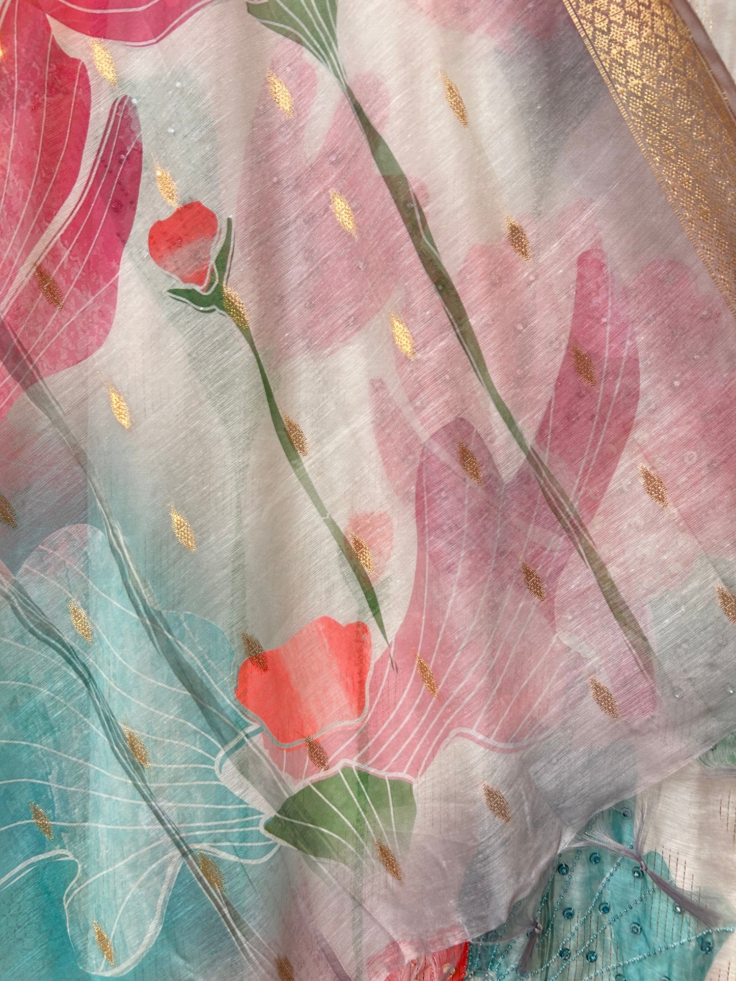 Inaaya Linen Printed Suit