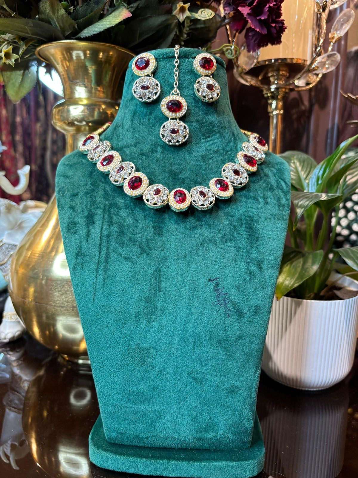 Aayesha Ratna Choker Set (Red)