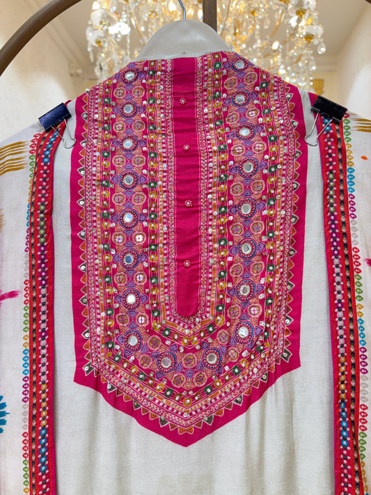 Zareefa Artisan Muslin Suit