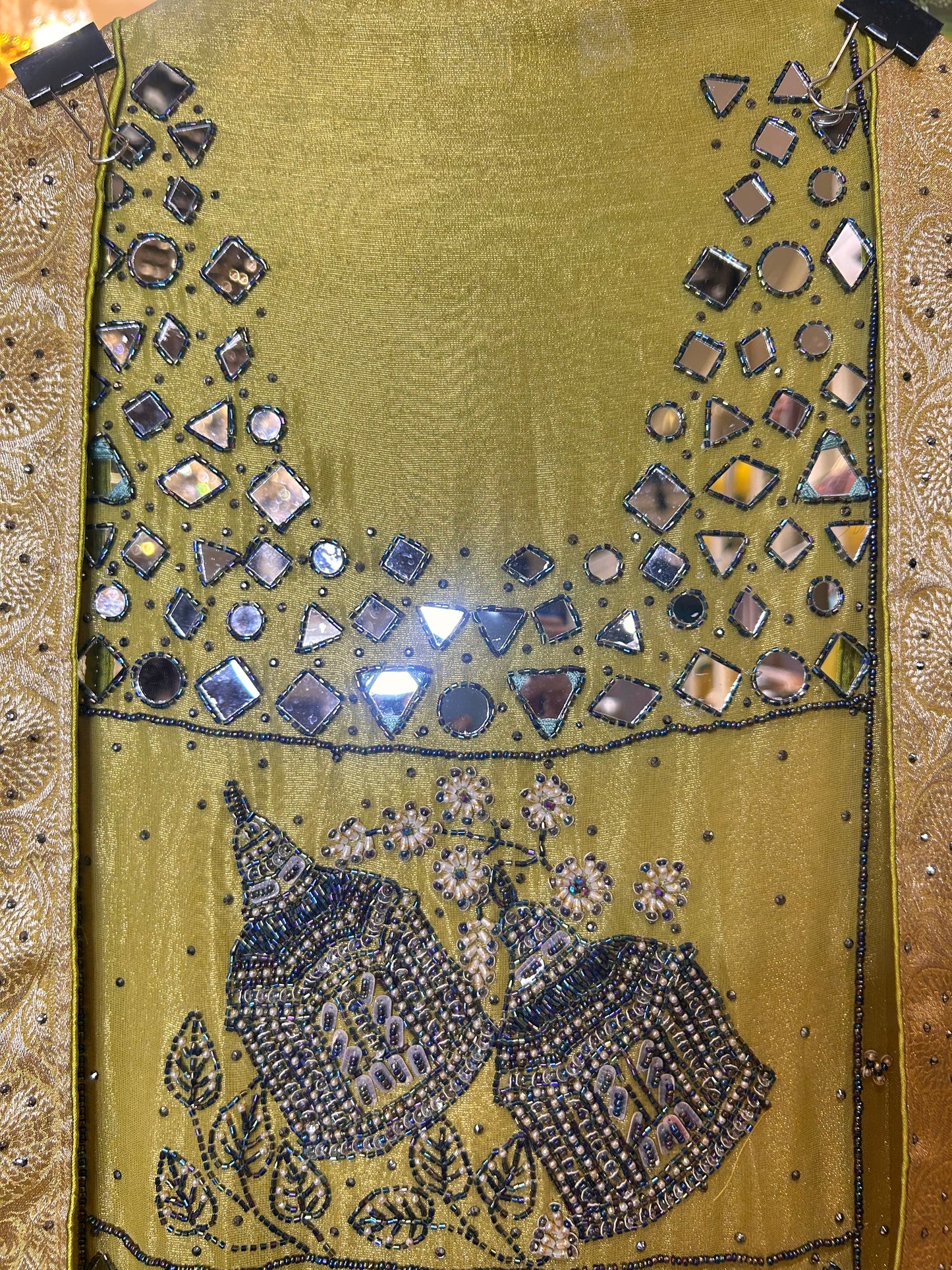Aaina Saaz (Yellow)
