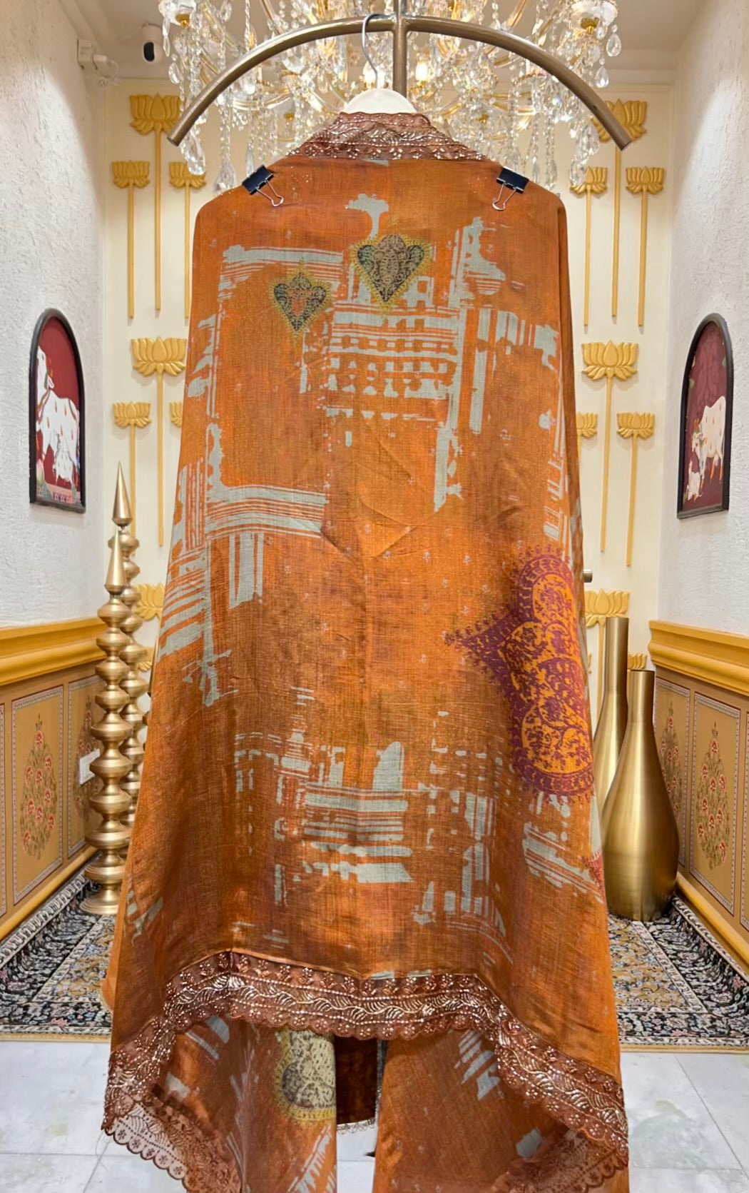 Zehna Neckline Naqsh Suit (Rust)