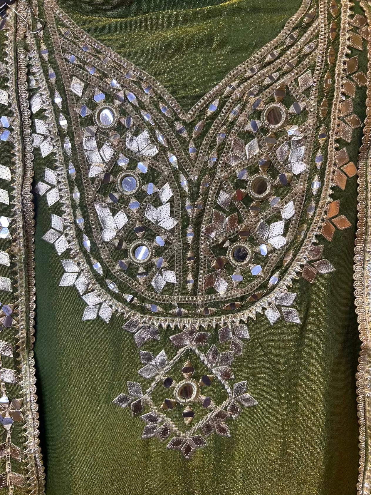 Shauq-e-Naqsh (Green)
