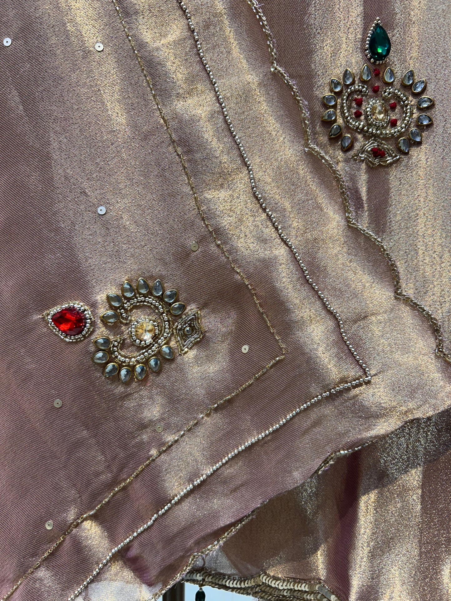 Kundan Étoile Suit