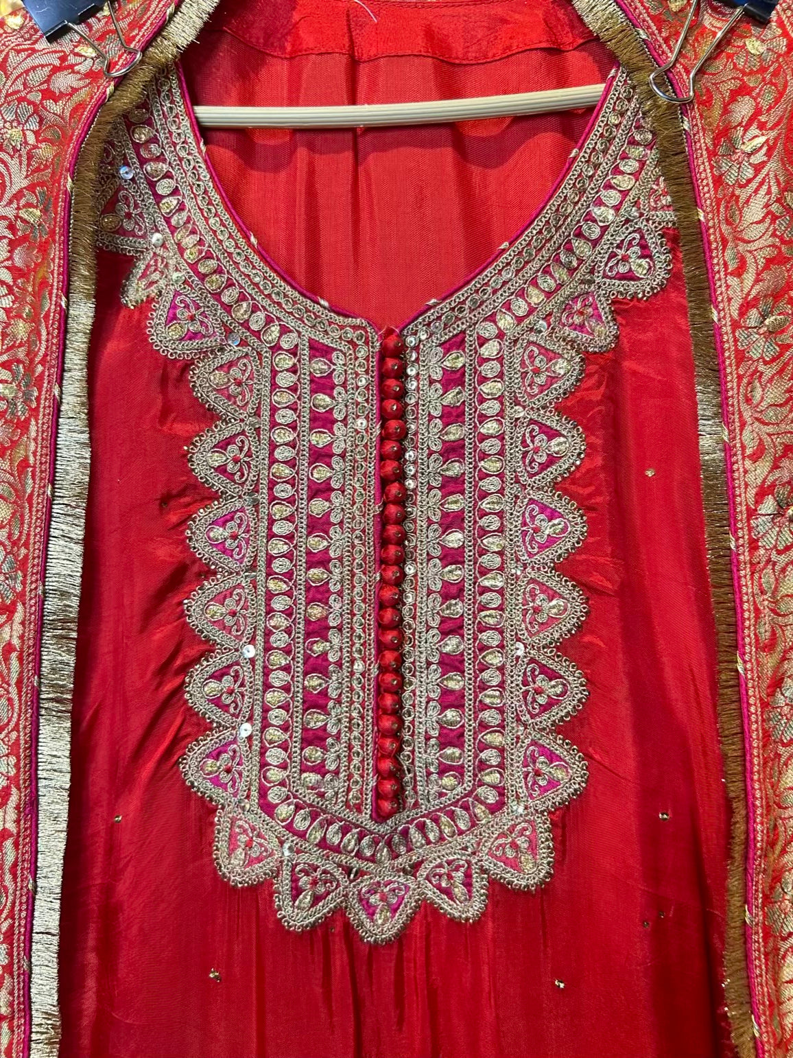 Naaz-e-Shaahi (Red)