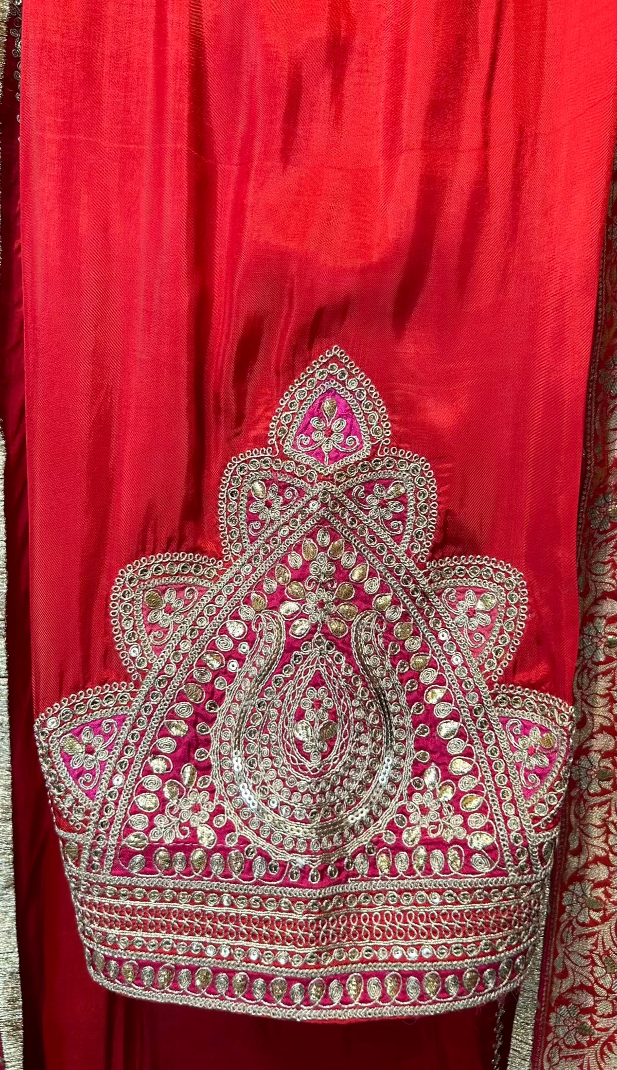Naaz-e-Shaahi (Red)