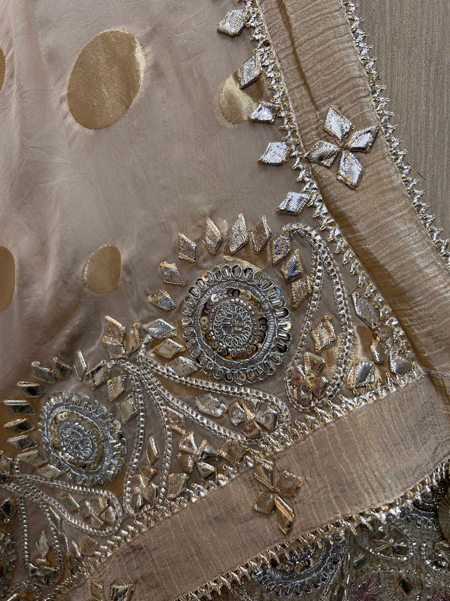 Zareen Gul Suit