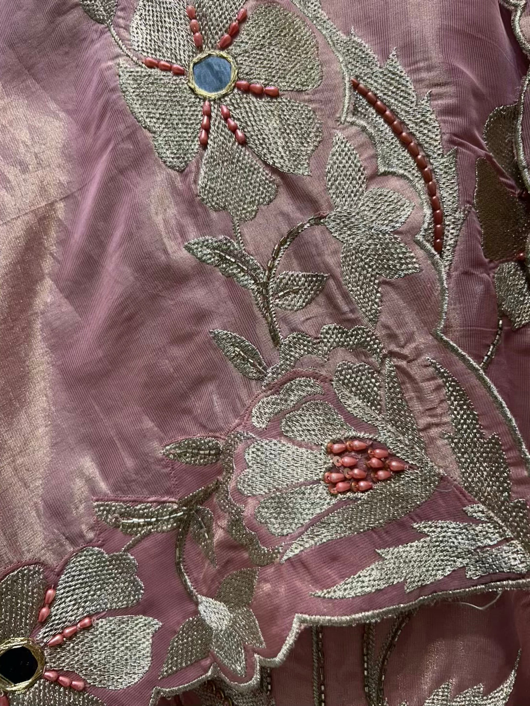 Noorika Sheesha Pearl Suit (Pink)