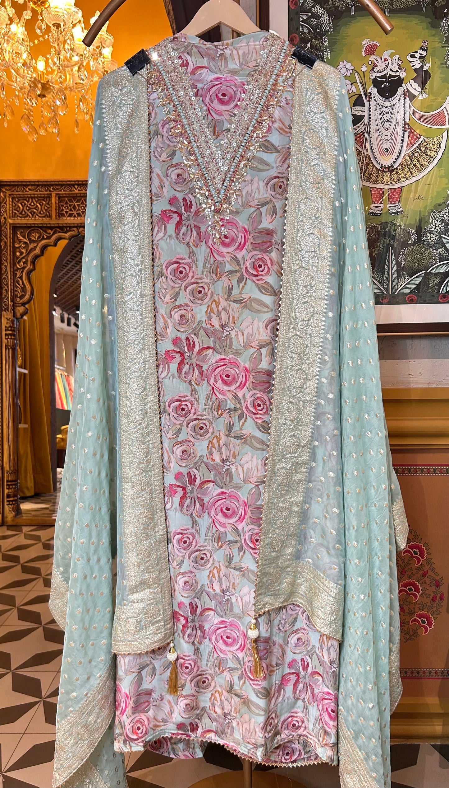 Zareen Crêpe Suit
