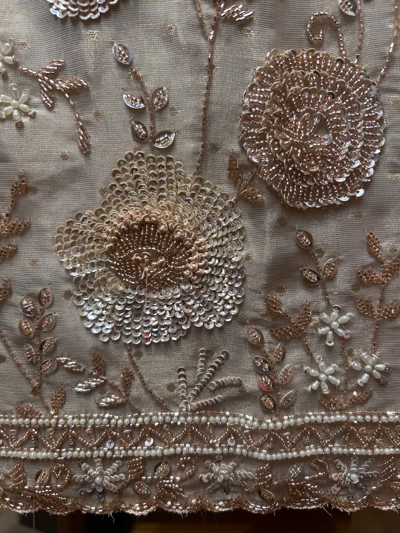 Roohani Saaz Suit