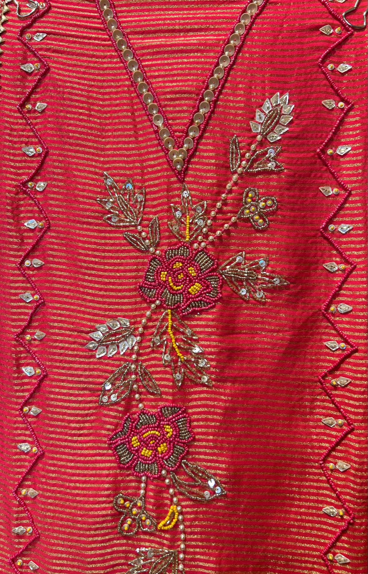 Aayeen-e-Noor (Magenta)