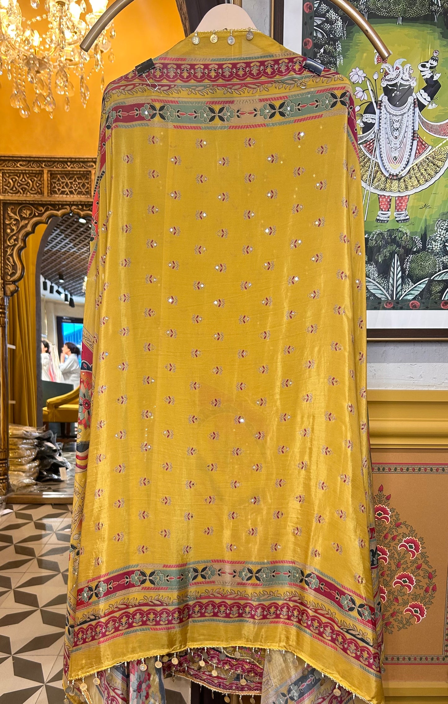 Noor-e-Tasveer (Mustard)