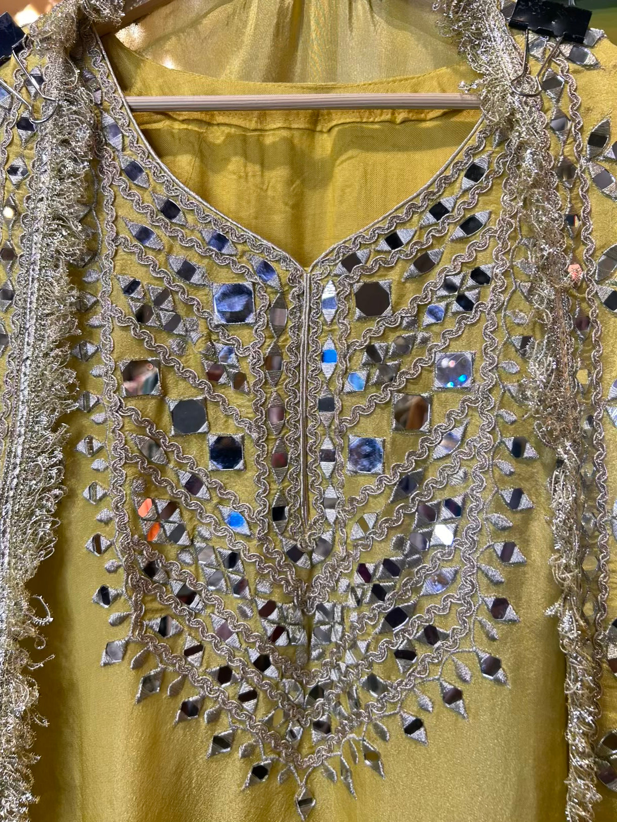 Ruh-e-Chamkan (Yellow)