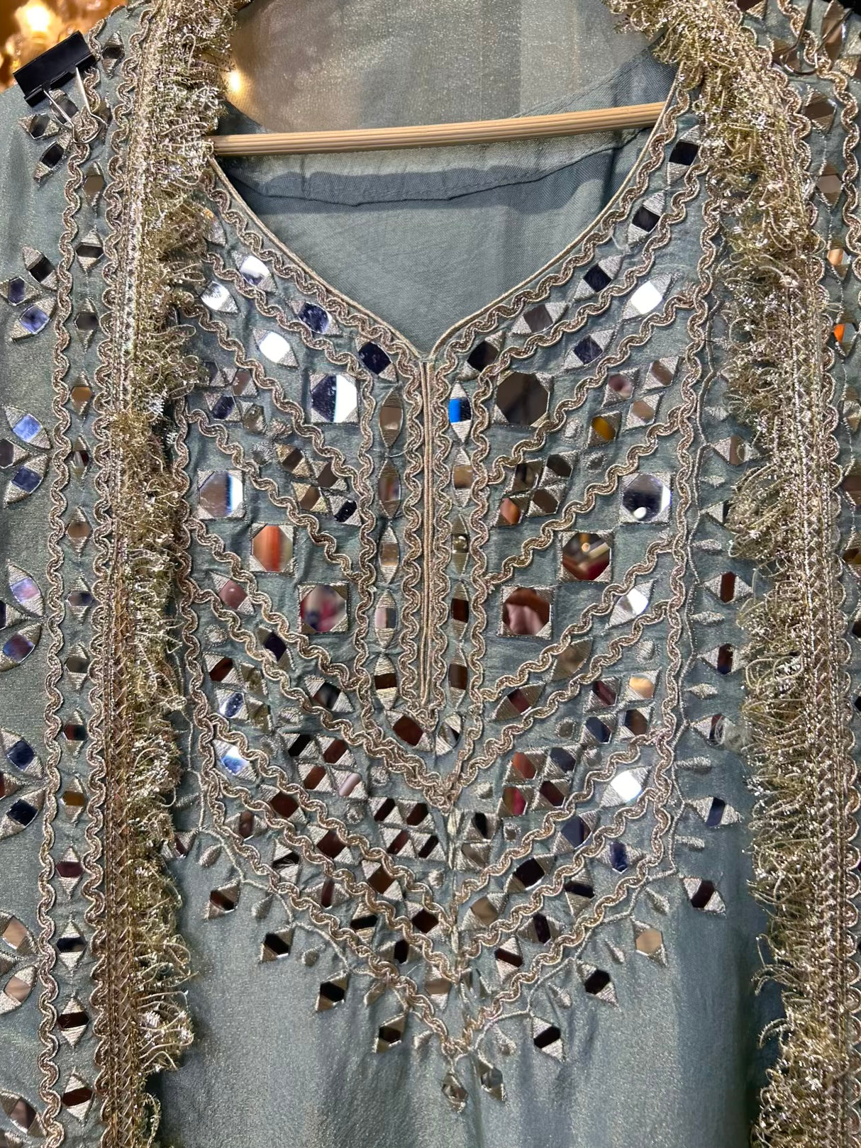 Ruh-e-Chamkan (Powder Green)