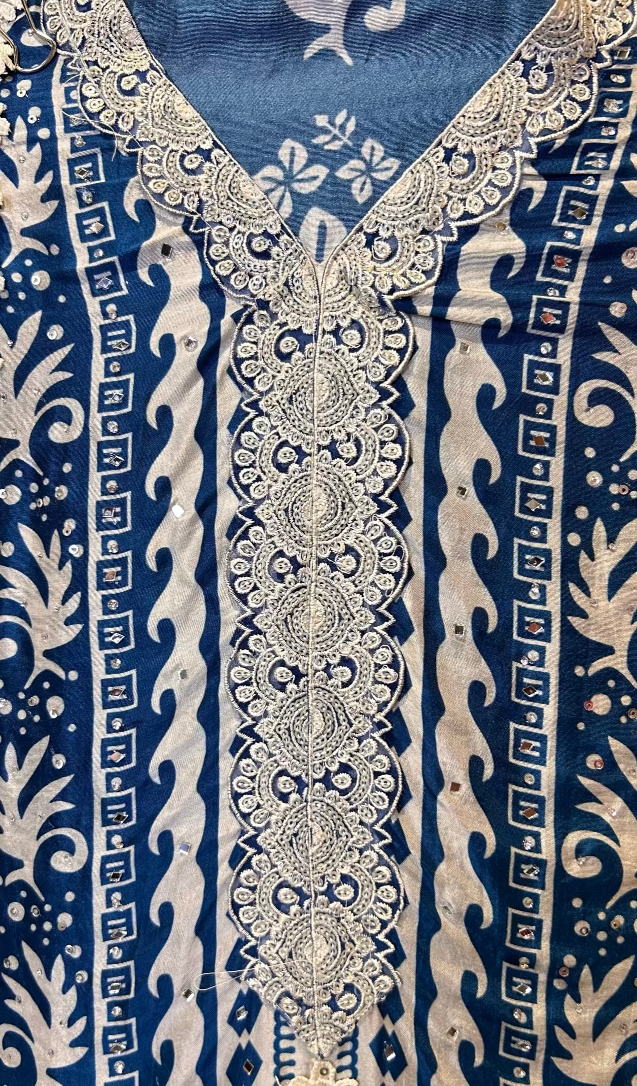 Nazm-e-Gulzar (Peacock Blue)