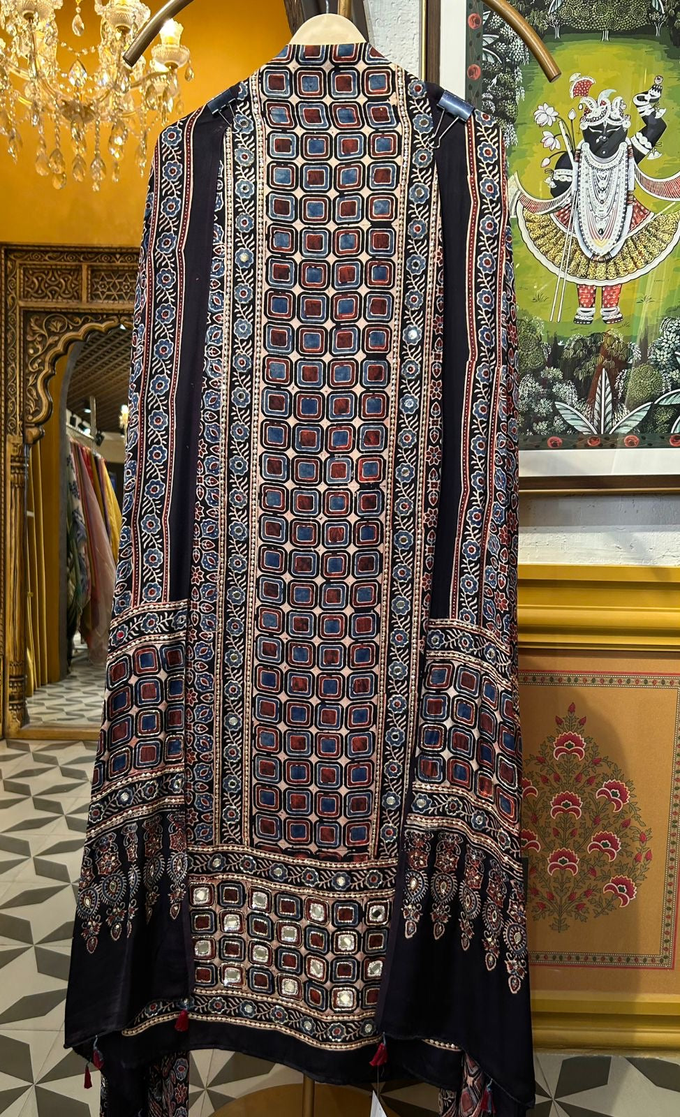 Zarveen Silk Suit (Black)