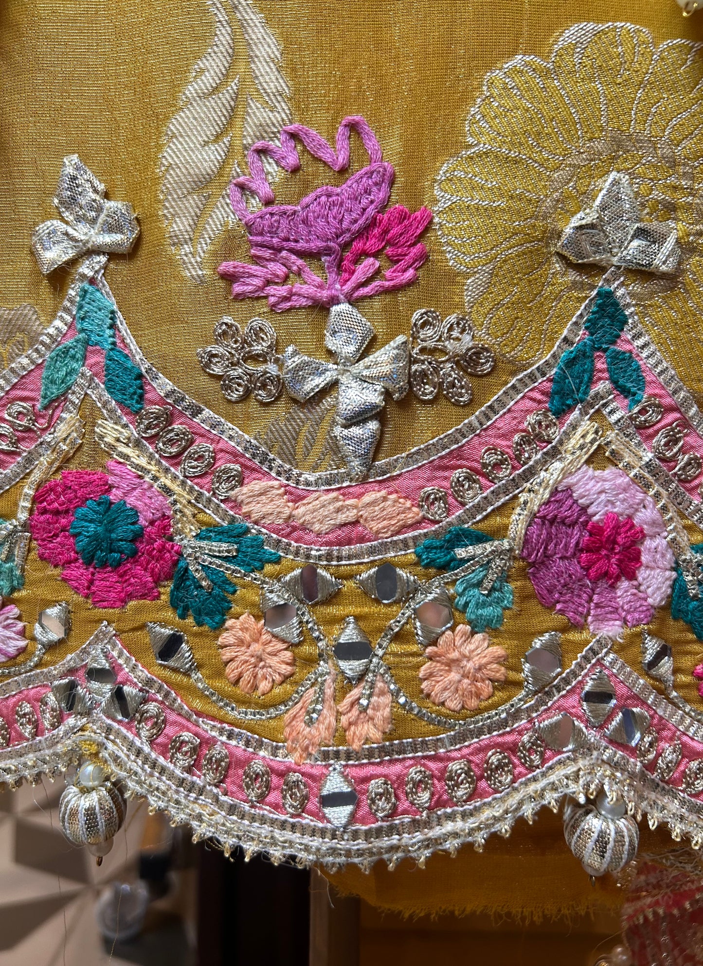 Jhalar-e-Noor (Mustard)
