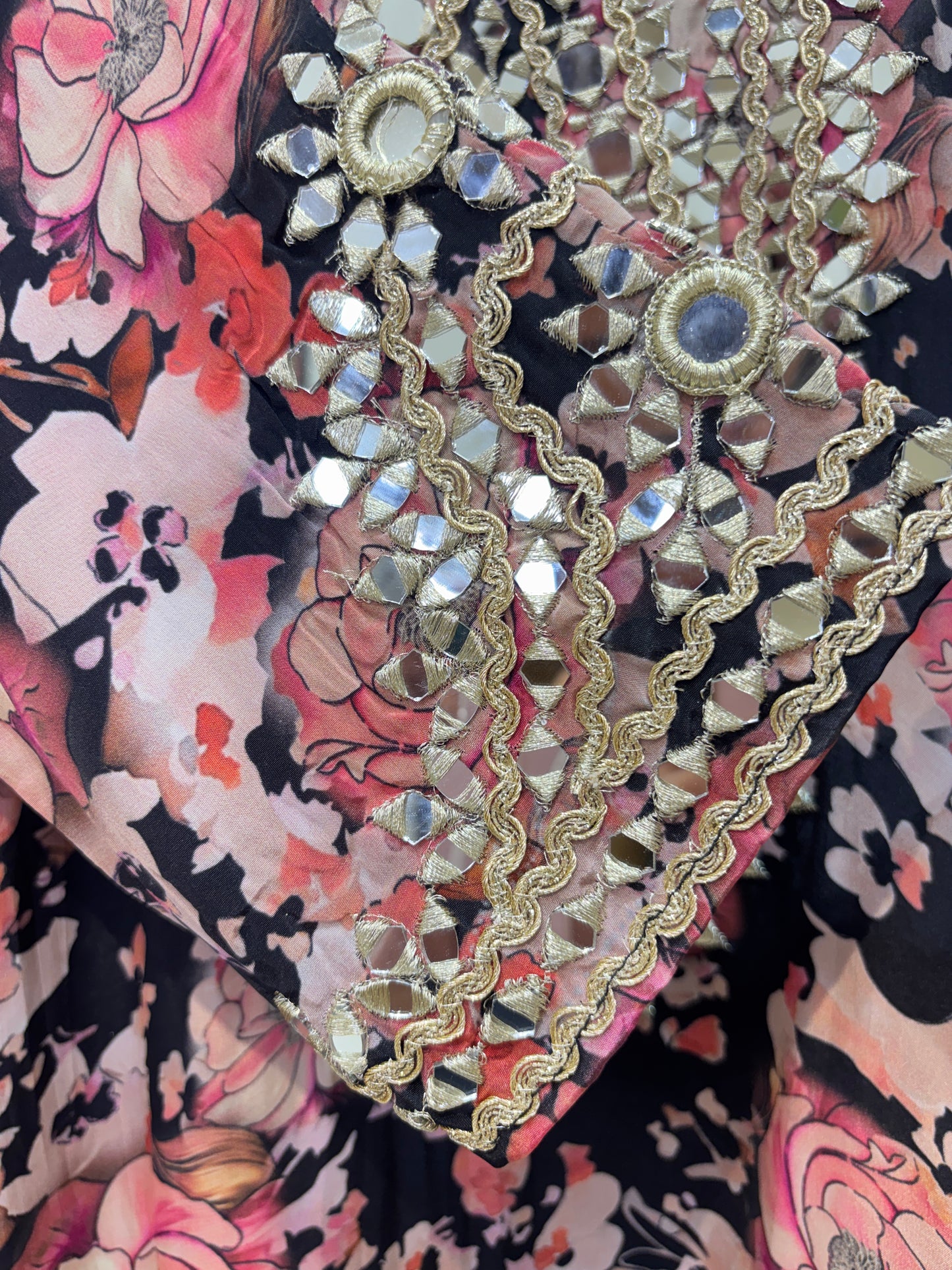 Aarzoya Mirror Crepe Set