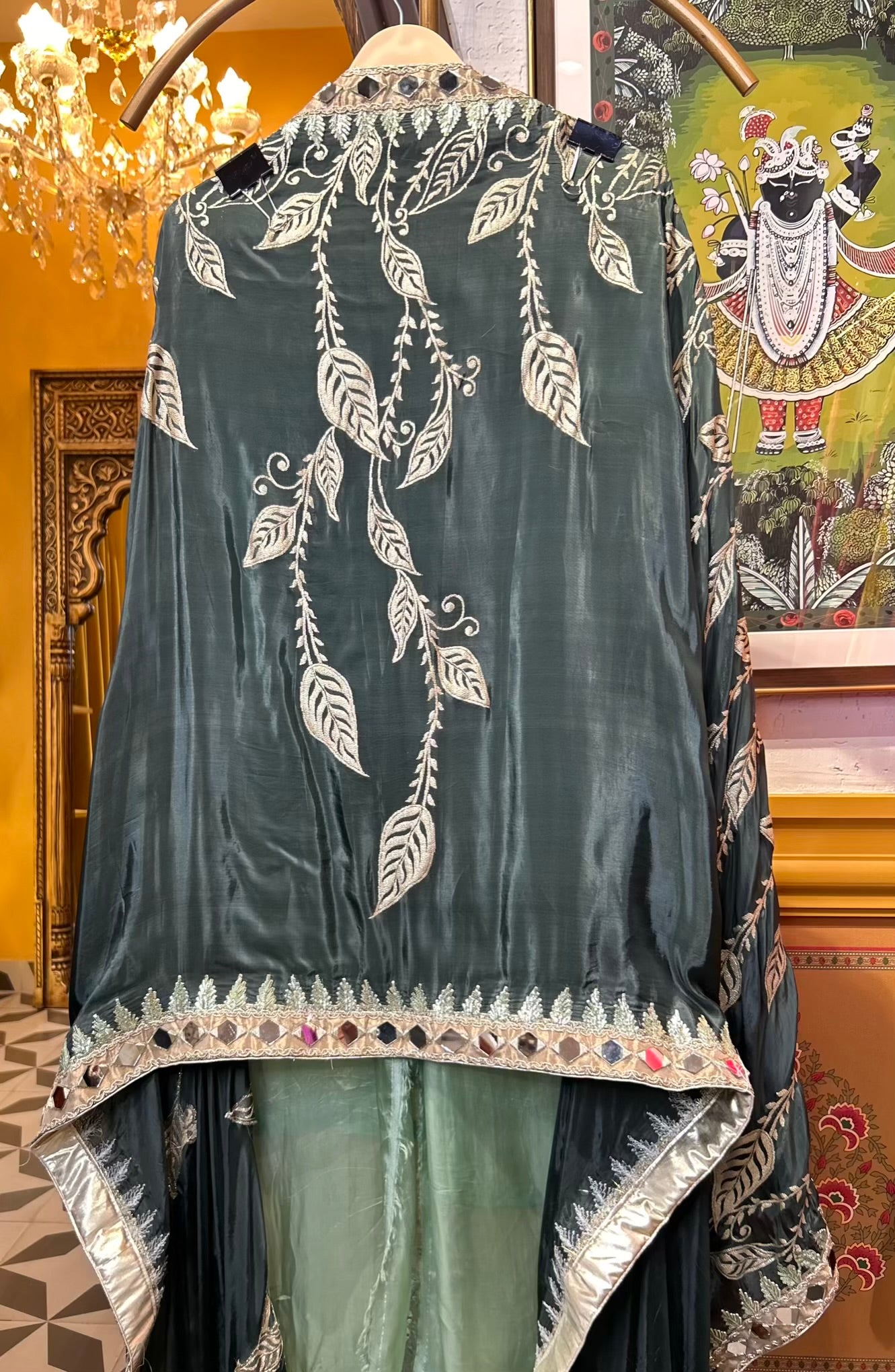 Rimtara Silk Suit (Green)