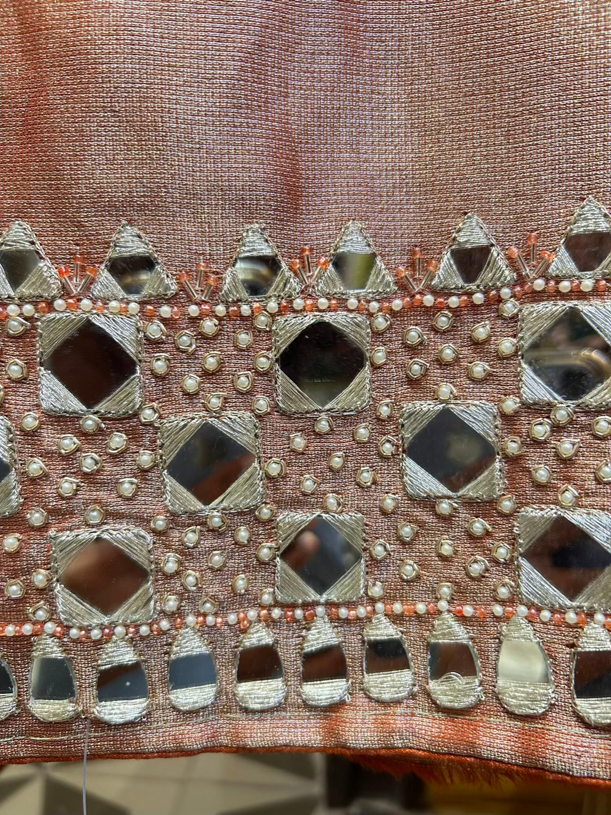 Aaina-e-Noor (Rust)
